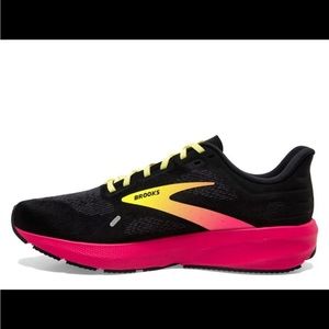 Brooks men’s runners